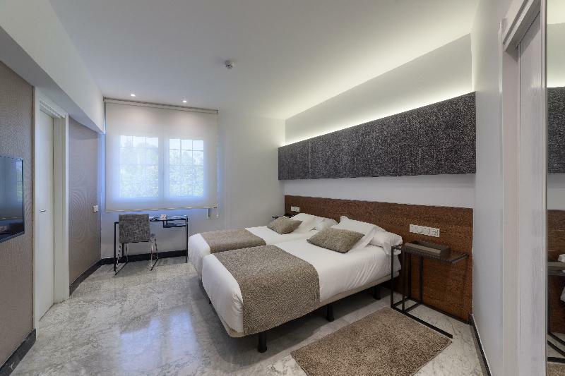 Hotel Avenida ซานเซบาสเตียน ภายนอก รูปภาพ